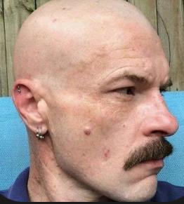 HOT TOWEL CLOSE SHAVE [HAIR + BEARD]